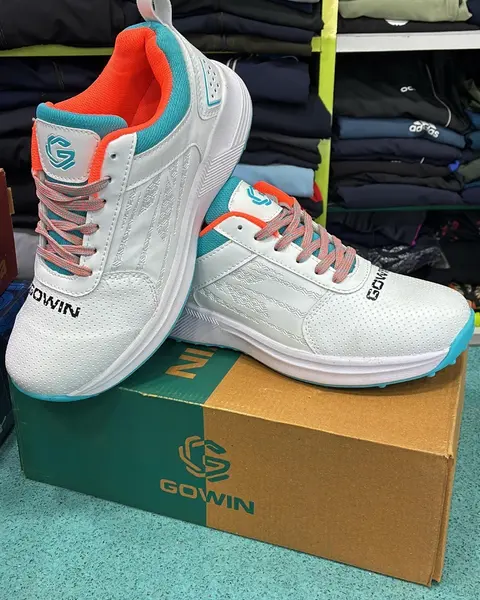 Gowin Tyro Spikes