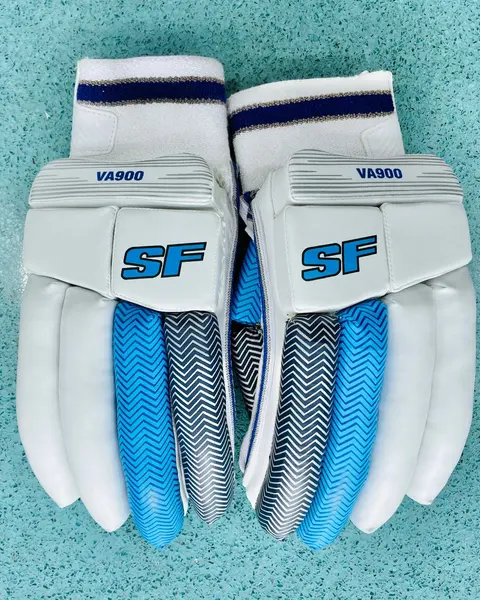 SF VA900 Batting Gloves