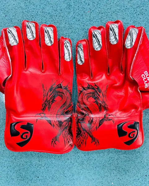 SG Super Club Wicket-Keeping Gloves