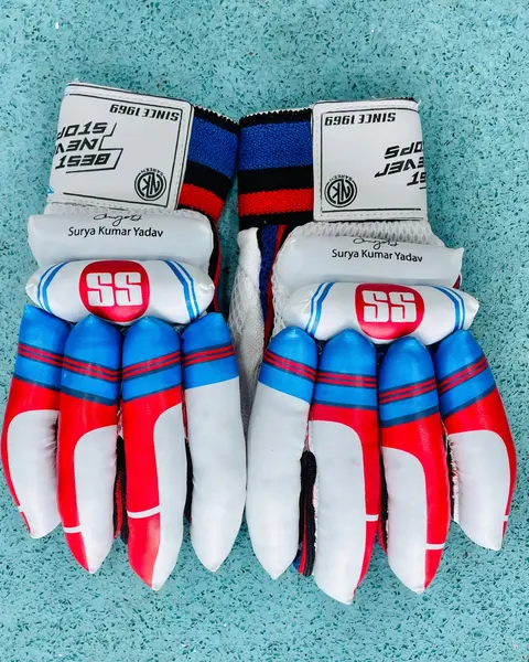 SS Sky Beginners Battling Gloves