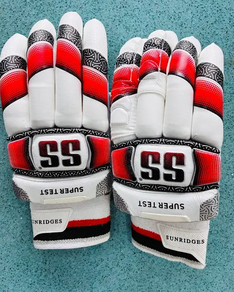 SS Super Test Batting Gloves